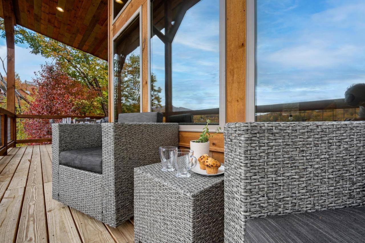 The Overlook - '21 Cabin - Gorgeous Unobstructed Views - Fire Pit Table - Gamerm - Hottub - Xbox - Lots Of Bears 개틀린버그 외부 사진