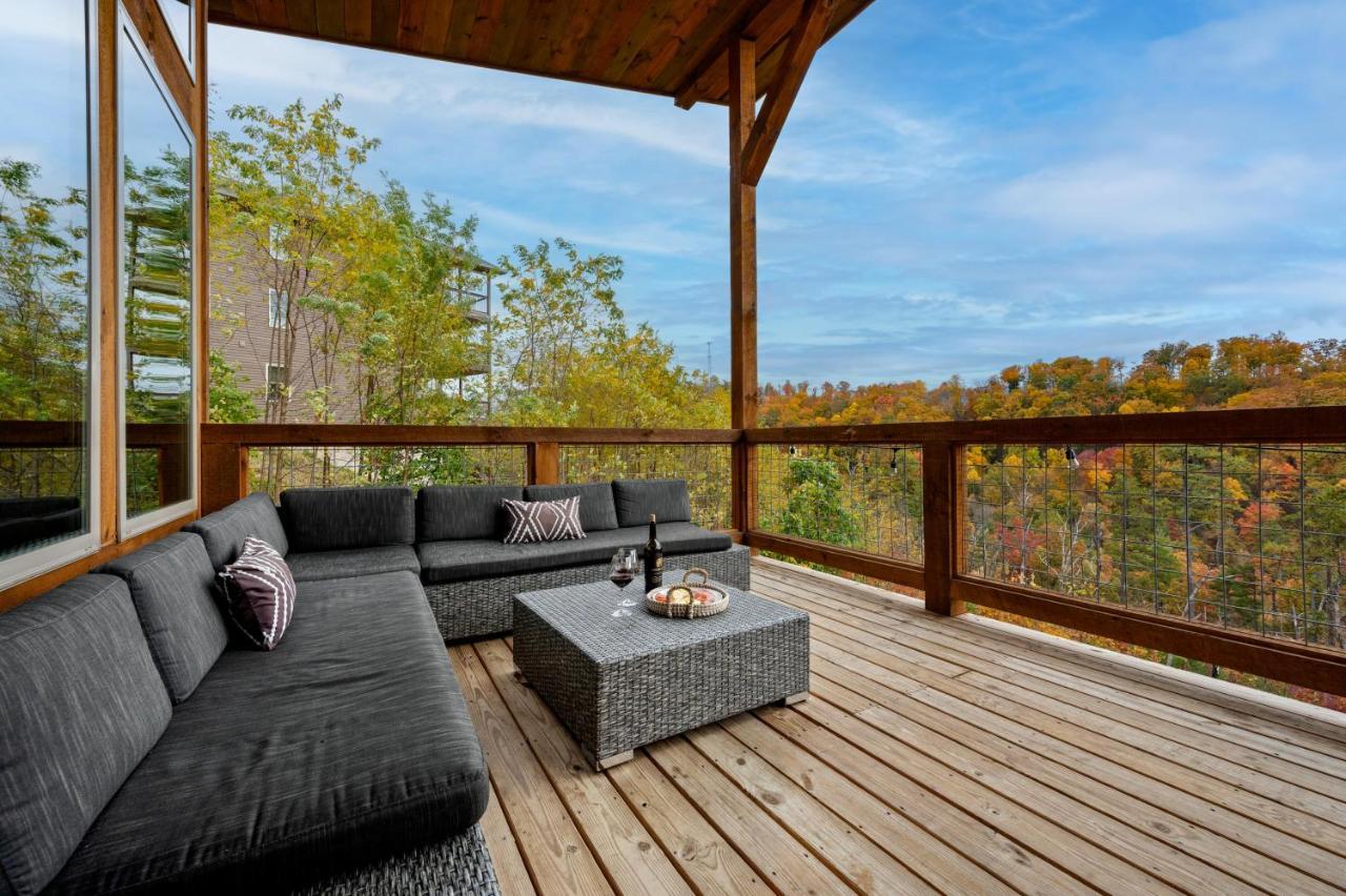 The Overlook - '21 Cabin - Gorgeous Unobstructed Views - Fire Pit Table - Gamerm - Hottub - Xbox - Lots Of Bears 개틀린버그 외부 사진