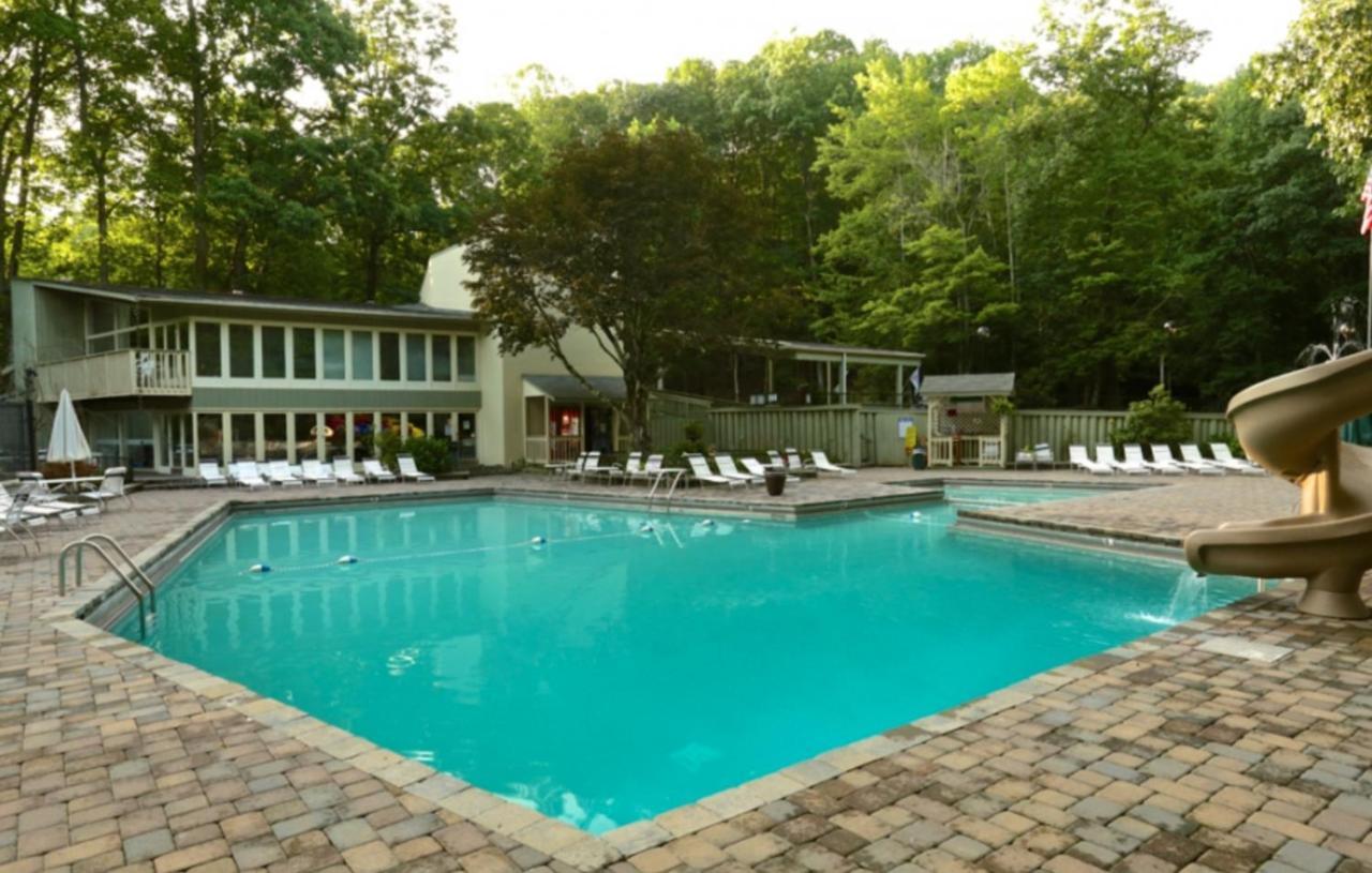 The Overlook - '21 Cabin - Gorgeous Unobstructed Views - Fire Pit Table - Gamerm - Hottub - Xbox - Lots Of Bears 개틀린버그 외부 사진